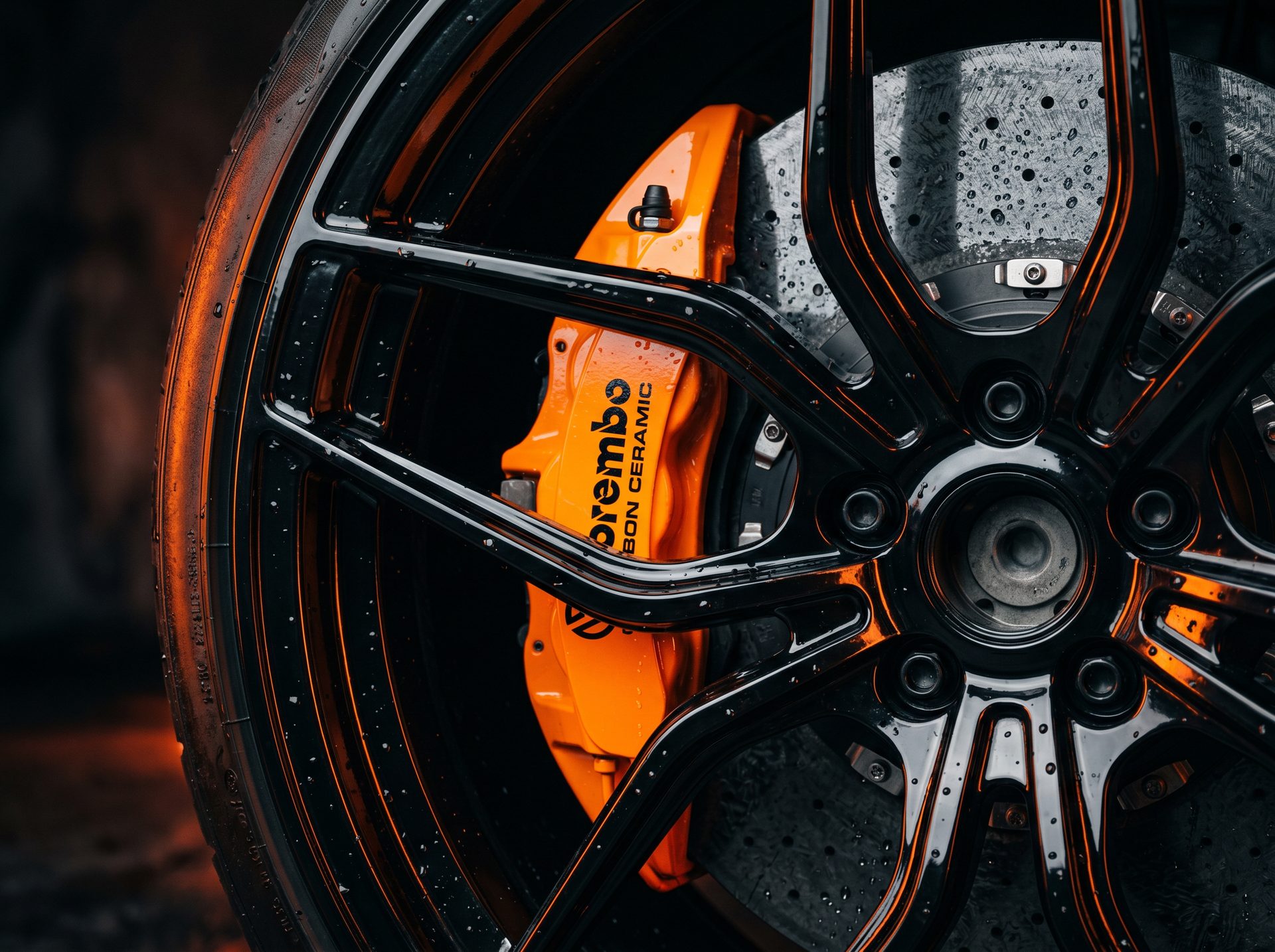 Détail jante et étrier orange